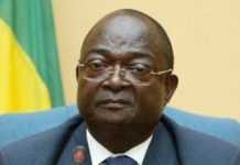 Conseil des ministres : Paul Biyoghe Mba et Jean-Pierre Oyiba recasés