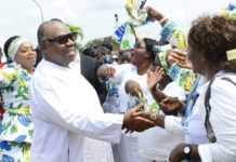 Hospitalisation d’Ali Bongo : quand les hommes politiques et les médias français relaient des fakenews
