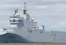 Défense : Pourquoi Le Mistral, fleuron de la marine française, mouille-t-il dans les eaux territoriales gabonaises ?