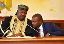 Gabon : La pique ironique d’Ike Ngouoni, le porte-parole d’Ali Bongo, qui fait le buzz sur les réseaux sociaux