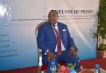 Gabon : « Le système actuel de bourses aux étudiants devait être réformé car il était injuste et n’incitait pas à l’excellence » (le premier ministre, Julien Nkoghe Bekalé)