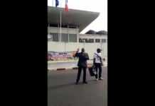 Gabon : L’interpellation de Privat Ngomo suite à son discours virulent devant l’ambassade de France à Libreville illustre la « schizophrénie » de l’opposition vis-à-vis de l’ex-puissance coloniale
