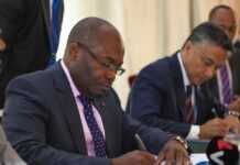 « Le Gabon vise les 300 000 barils par jour d’ici 2020 – 2021, soit environ 100 000 barils par jour de plus qu’actuellement » (ministre du Pétrole)