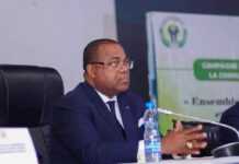 Gabon : Julien Nkoghe Bekalé, le nouveau Trump ?