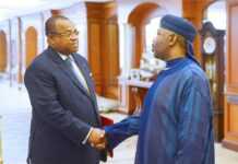 Série d’interpellations au sommet de l’Etat : Ali Bongo presse Julien Nkoghe Bekalé d’intensifier la lutte contre la corruption et l’enrichissement illicite au Gabon