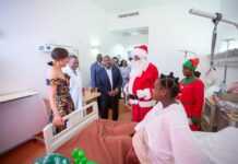 Festivités de Noël au Gabon : Ali et Sylvia Bongo au chevet des enfants malades