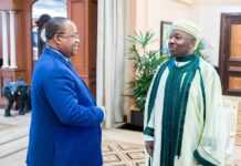 Gabon : Ali Bongo Ondimba au four et au moulin