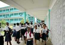 Gabon : Gouvernement, syndicats et parents d’élèves en discussion ce mardi pour mettre un terme à l’opération « classes vides »