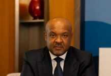 Gabon : Entendu par la Justice, l’activiste Carl Mihindou Mi-Zamba fournit des preuves accablantes contre le fils de Jean Ping, Franck, dans le cadre de deux affaires