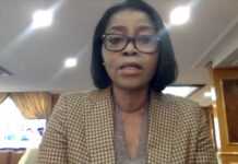 Gabon : Quand Rose Christiane Ossouka Raponda mouche Mays Mouissi sur la dette