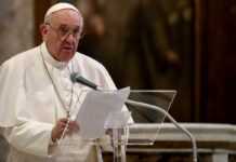 La récente prise de position du Pape en faveur de l’union civile pour les couples du même sexe fragilise un peu plus l’archevêque de Libreville