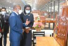 Relance économique au Gabon : Ali Bongo Ondimba inaugure deux nouvelles usines à Nkok dans le bois et la santé