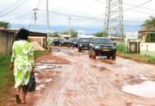Gabon : Trois jours seulement après une première sortie sur le terrain, Ali Bongo arpente de nouveau les rues de la capitale