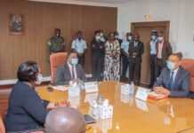 Gabon : Jean Marie Ogandaga transmet officiellement le témoin à Nicole Roboty à la tête du ministère de l’Economie