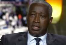 Fake news : Raymond Ndong Sima attribue au gouvernement gabonais des sanctions imaginaires dans l’affaire des vidéos obscènes de lycéens