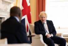 « C’est rare de voir un président francophone aussi bien parler anglais » (Boris Johnson à propos d’Ali Bongo Ondimba)