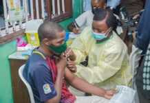 Covid-19 : Ali Bongo Ondimba fixe un objectif de 60 % de Gabonais vaccinés pour la levée des mesures restrictives
