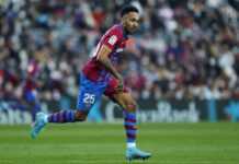 Première titularisation hier pour Aubameyang avec le FC Barcelone contre Naples en Ligue Europa