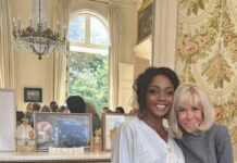 Brigitte Macron aux côtés de Liliane Massala, les photos qui font le buzz sur les réseaux sociaux au Gabon