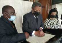 Gabon : Trois jours après le drame du PK8, Jean Ping « se réveille enfin »