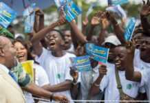 Tournée républicaine : Bain de foule et communion avec la jeunesse pour Ali Bongo Ondimba à Lambaréné